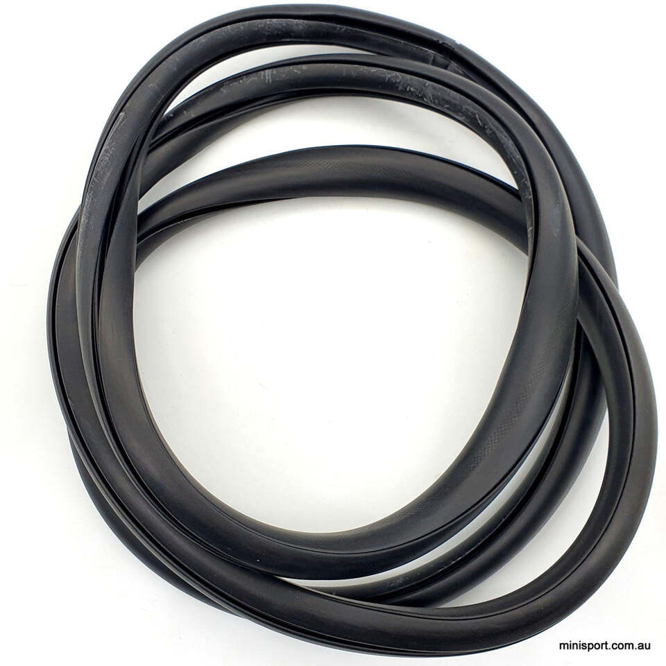 CZH1719MS Front windscreen rubber